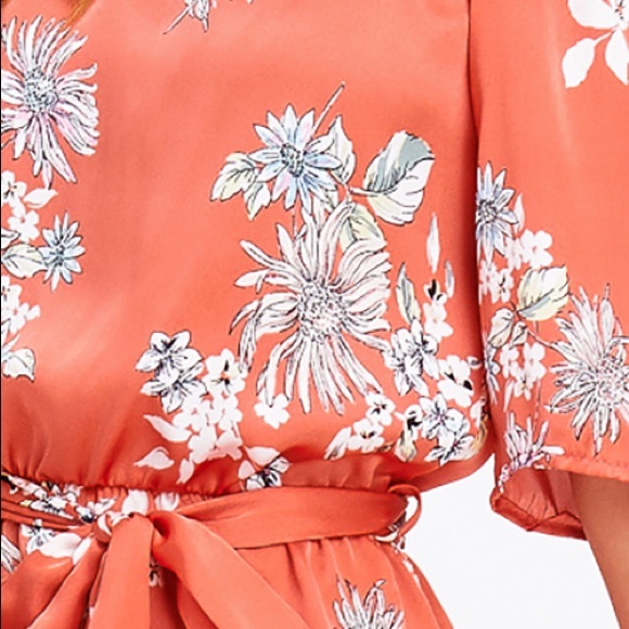 Coral floral Romper - Picture 4 of 5